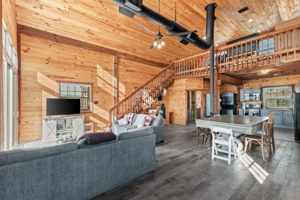 12SouthGuestCabinFirstFloornd1vpw6ne