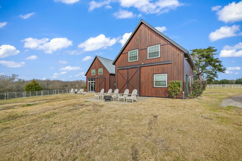 2GuestCabinscjqq8go516