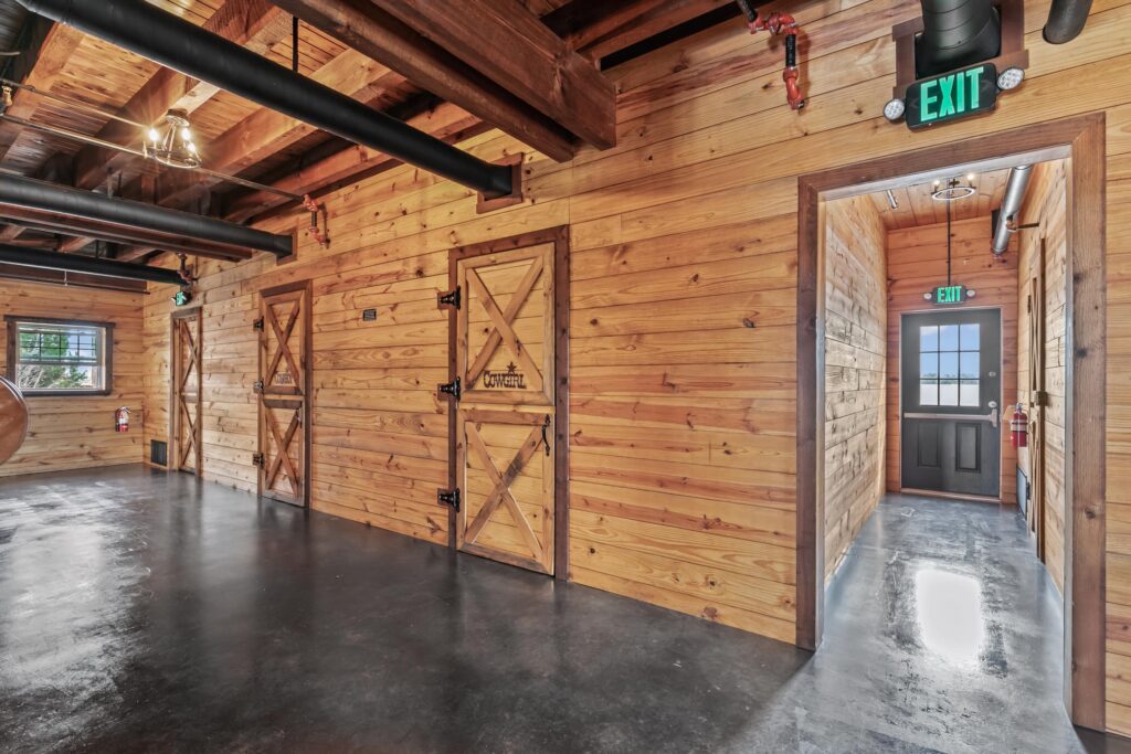 50EventCenterBathroomsy12uvyq8jg