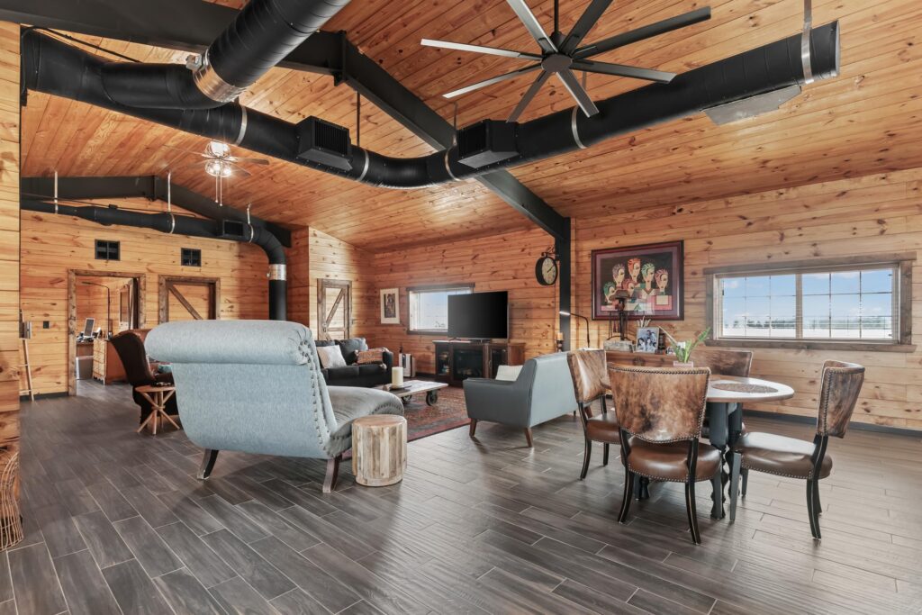 76MainResidenceLivingAreaqxshsjuwni