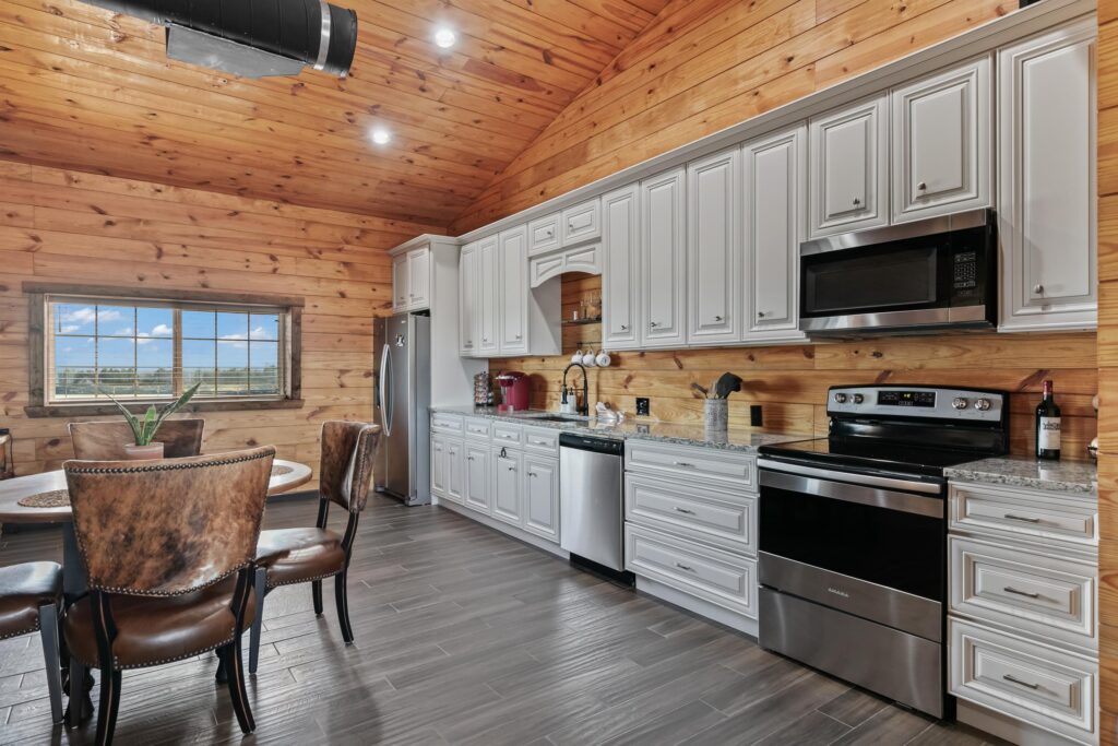 77MainResidenceKitchenmiyts99wyj