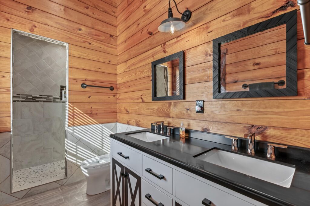 89MainResidenceBathroomandShowerxanc2fa4pe